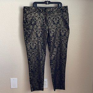 Ladies Worthington Black and Gold Paisley Pants Sz 12